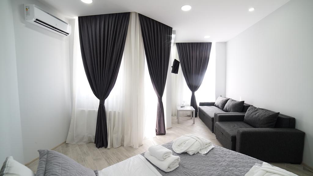 Queen Tamara Apartment Batumi Ngoại thất bức ảnh